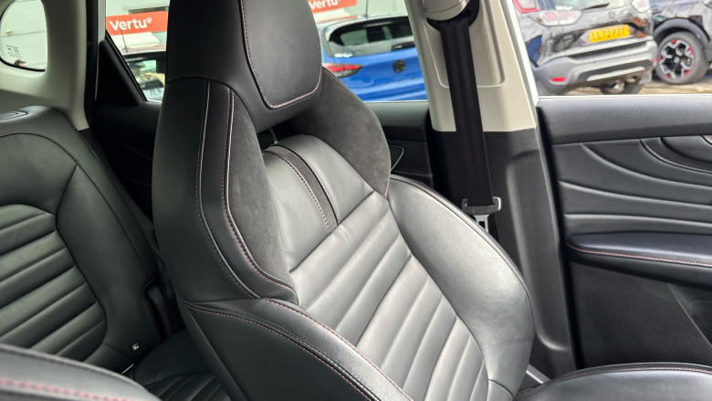 MG HS 1.5 T-GDI Trophy 5dr Petrol Hatchback